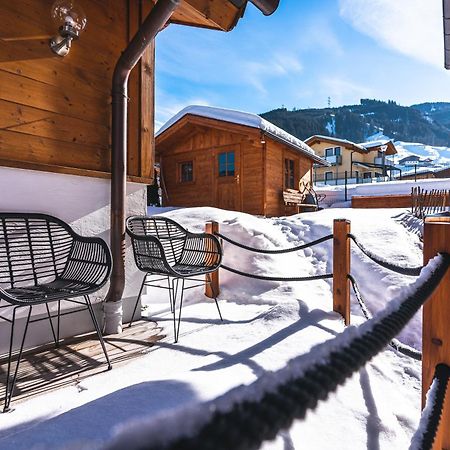 Dorfchalets & Apartments - Authentic Experience In Centre Of Kaprun Including Tauernspa And Summercard Exterior foto