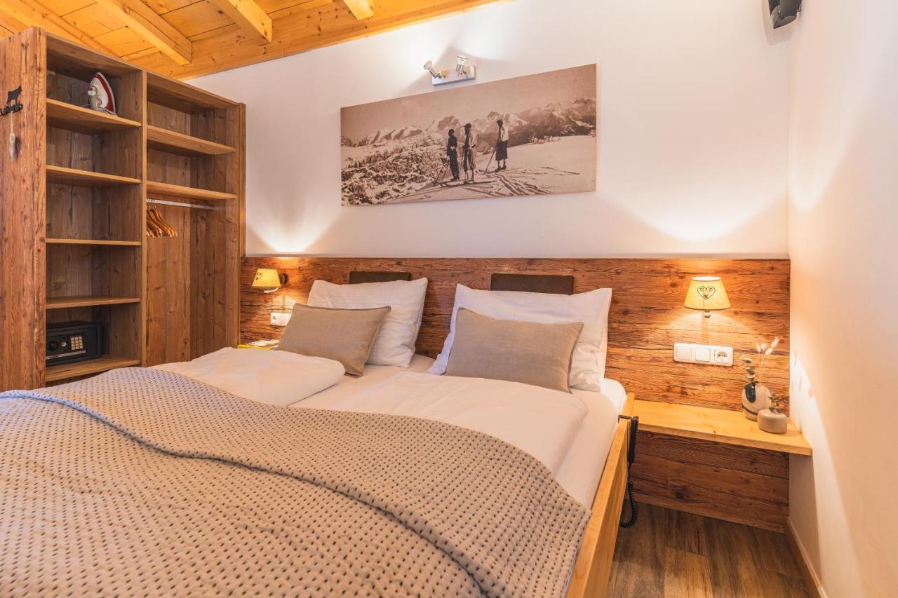 Dorfchalets & Apartments - Authentic Experience In Centre Of Kaprun Including Tauernspa And Summercard Exterior foto