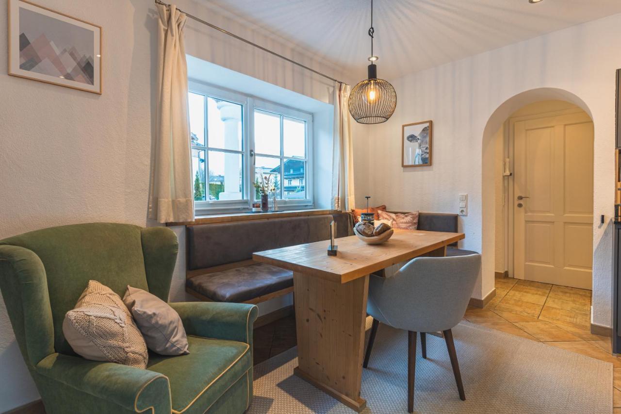 Dorfchalets & Apartments - Authentic Experience In Centre Of Kaprun Including Tauernspa And Summercard Exterior foto