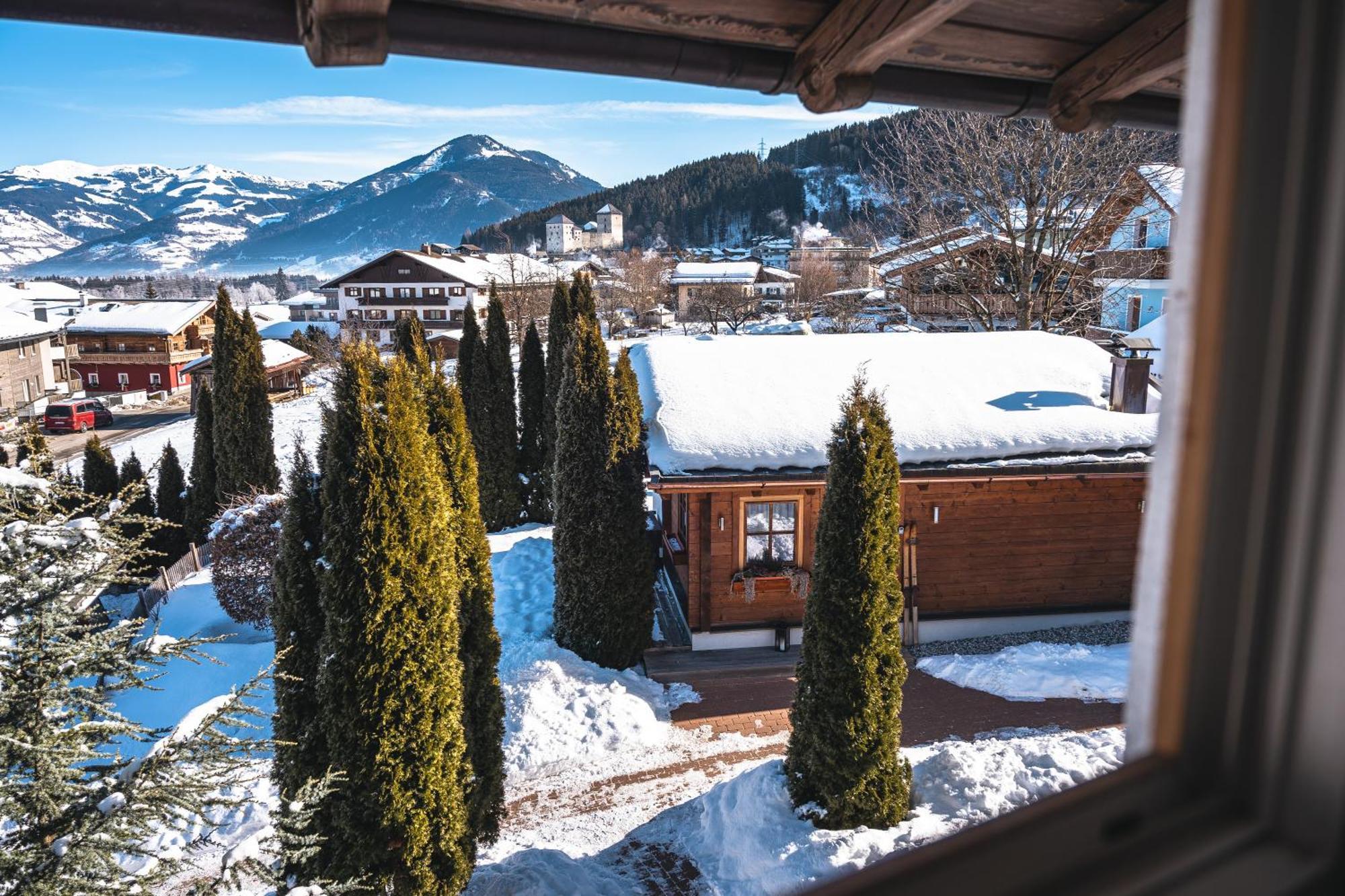 Dorfchalets & Apartments - Authentic Experience In Centre Of Kaprun Including Tauernspa And Summercard Exterior foto
