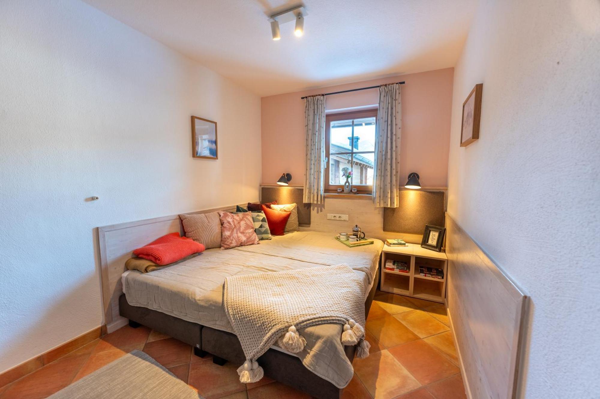 Dorfchalets & Apartments - Authentic Experience In Centre Of Kaprun Including Tauernspa And Summercard Exterior foto