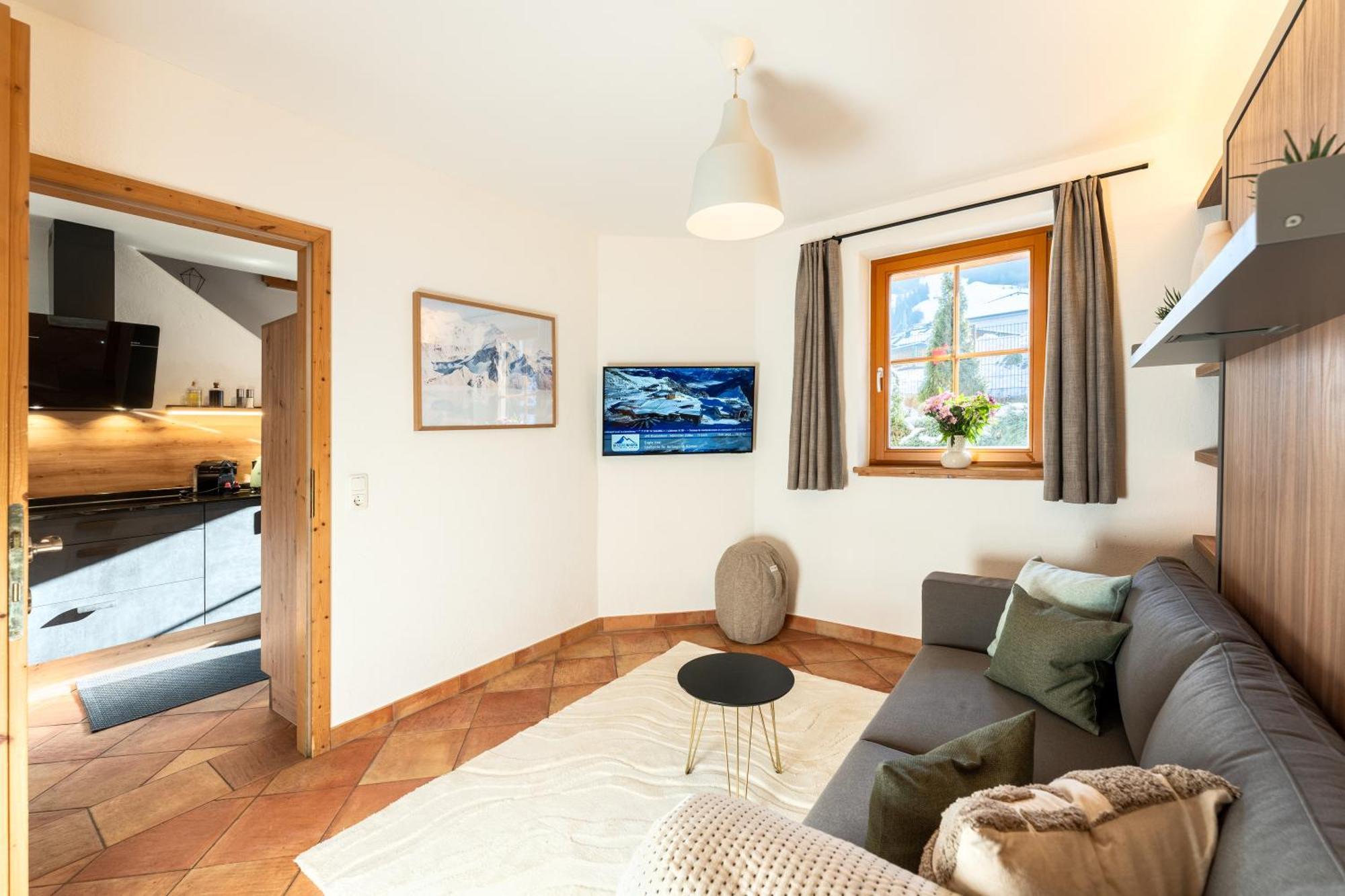 Dorfchalets & Apartments - Authentic Experience In Centre Of Kaprun Including Tauernspa And Summercard Exterior foto